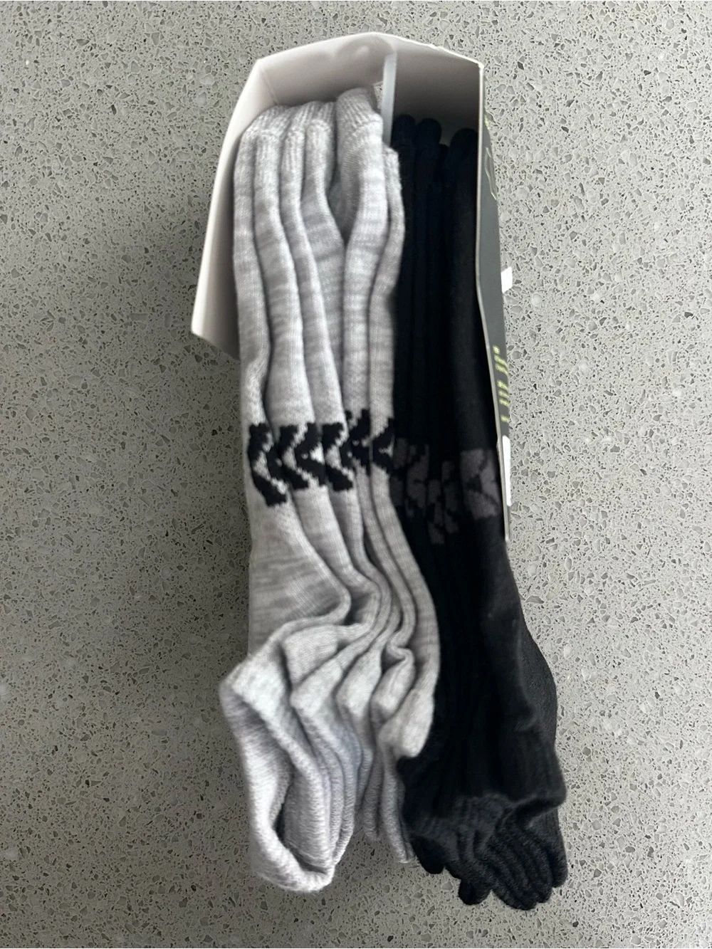 All in Motion Women's Extended Size Cushioned 6pk Low Cut Socks